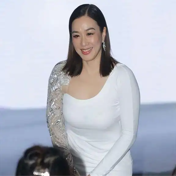 明星健身减肥图_减肥健身明星图片_减肥健身图片励志图片可爱